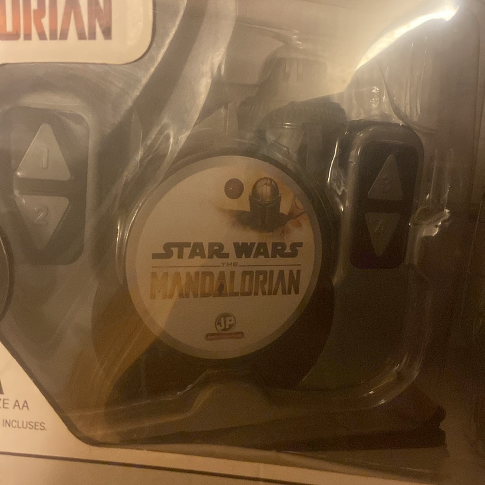 Star Wars the razor crest mandalorian
Radio control - Picture 3 of 5